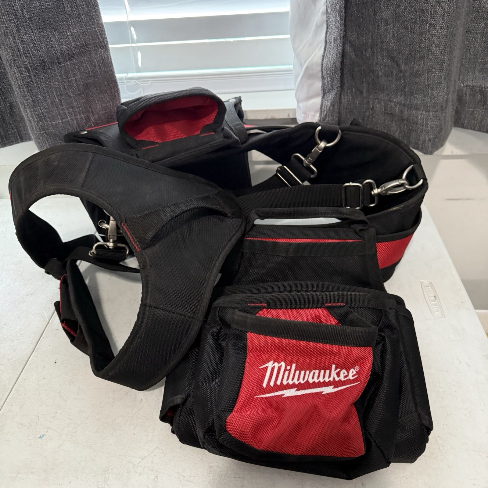 Milwaukee General Contractor Work Waist Tool Belt with Suspension Rig