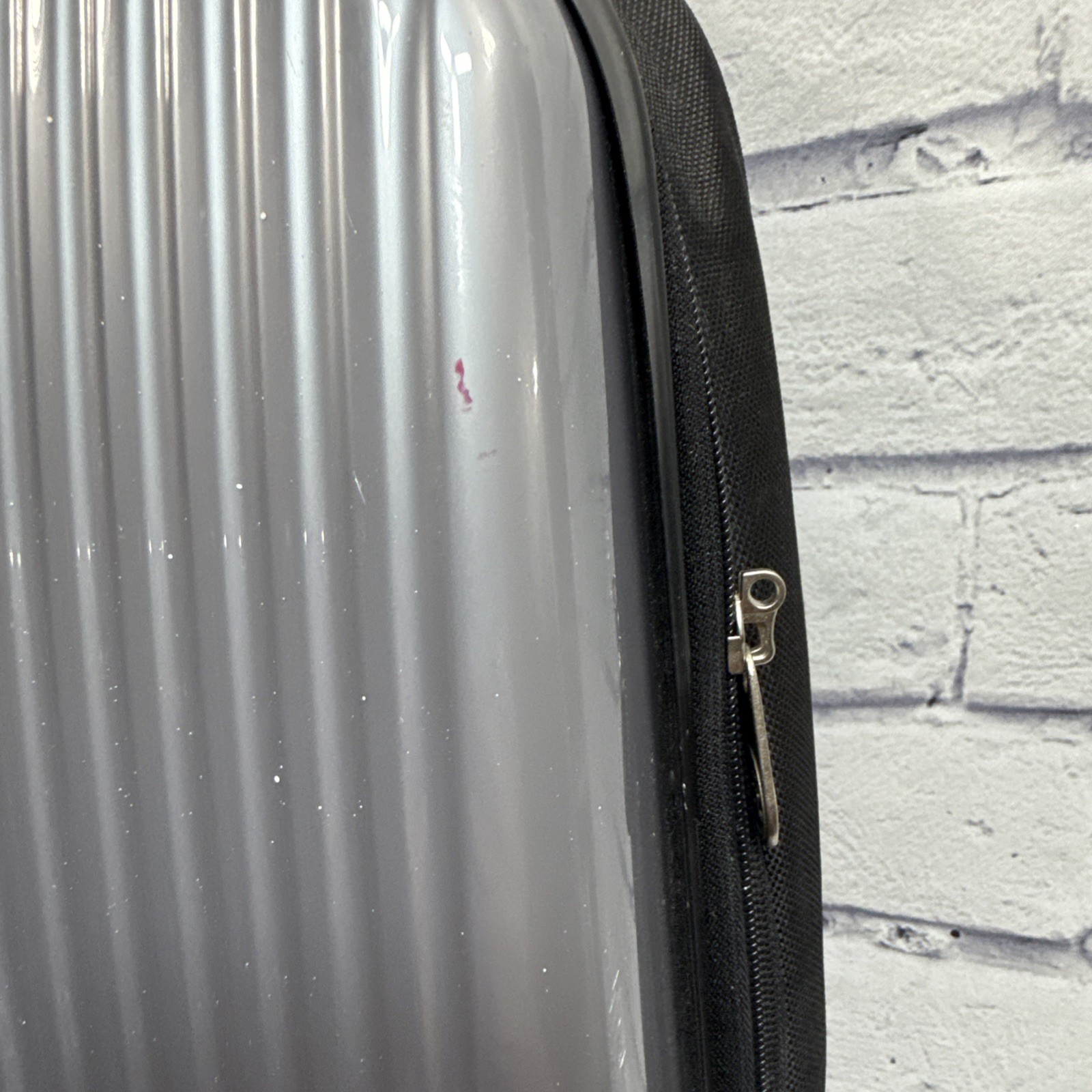 Snap-On Luggage Backpack Hard Cover Clam Shell Black Silver Carryon Laptop Bag