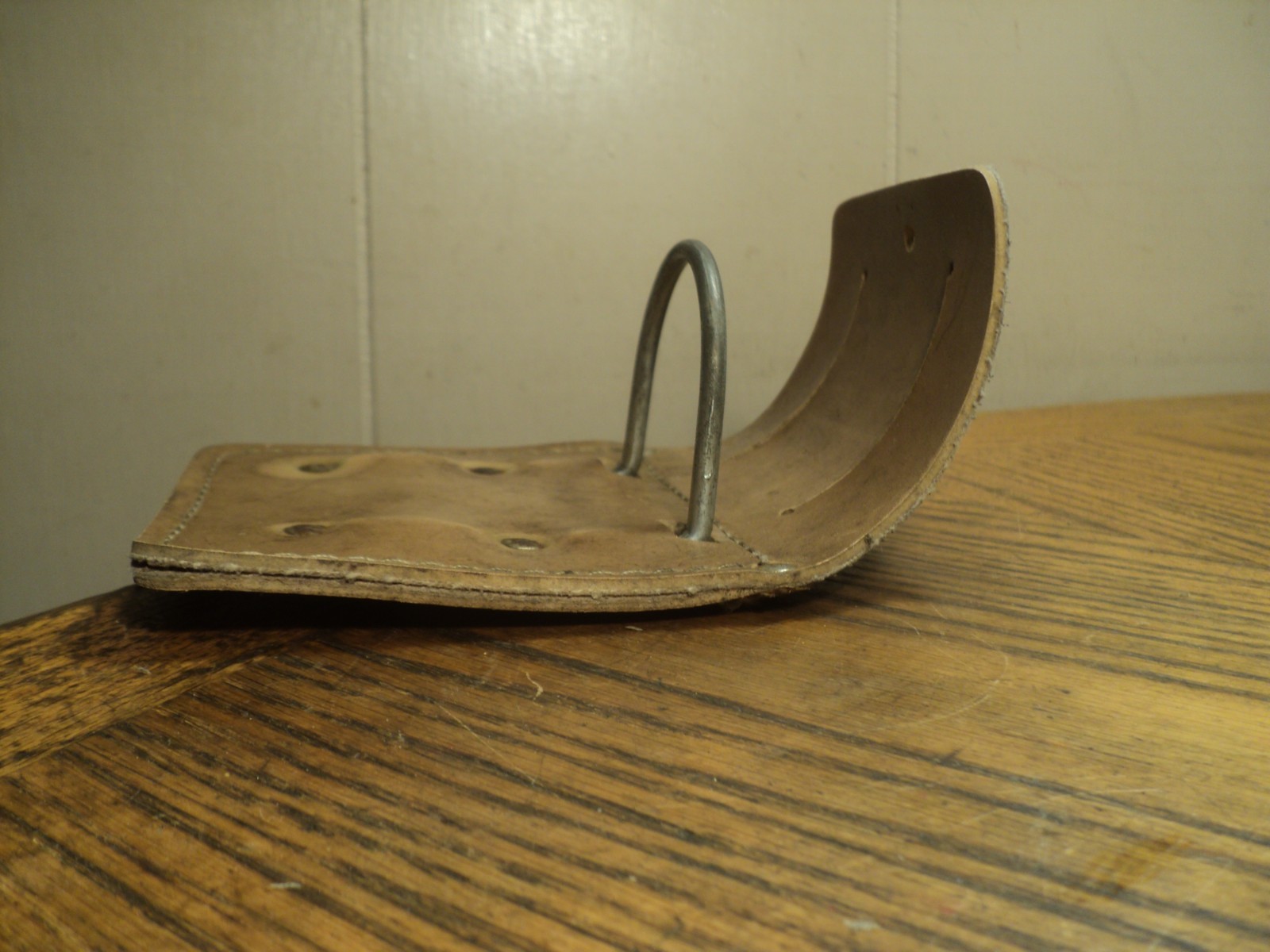 Vintage Leather Belt Mounted Hammer Holder Tool 8″ long Unbranded NEW?