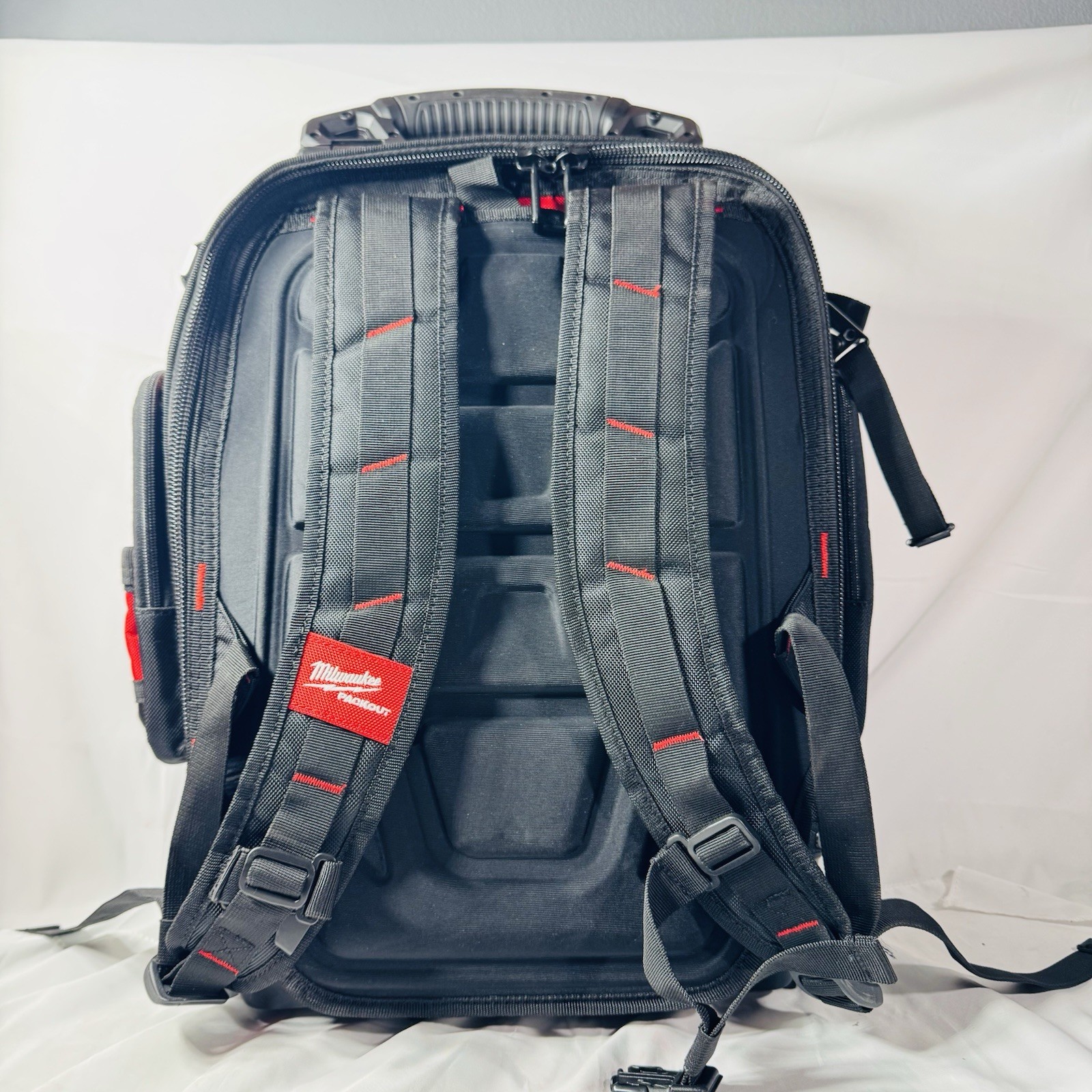 Milwaukee 48-22-8303 PACKOUT Structured Backpack