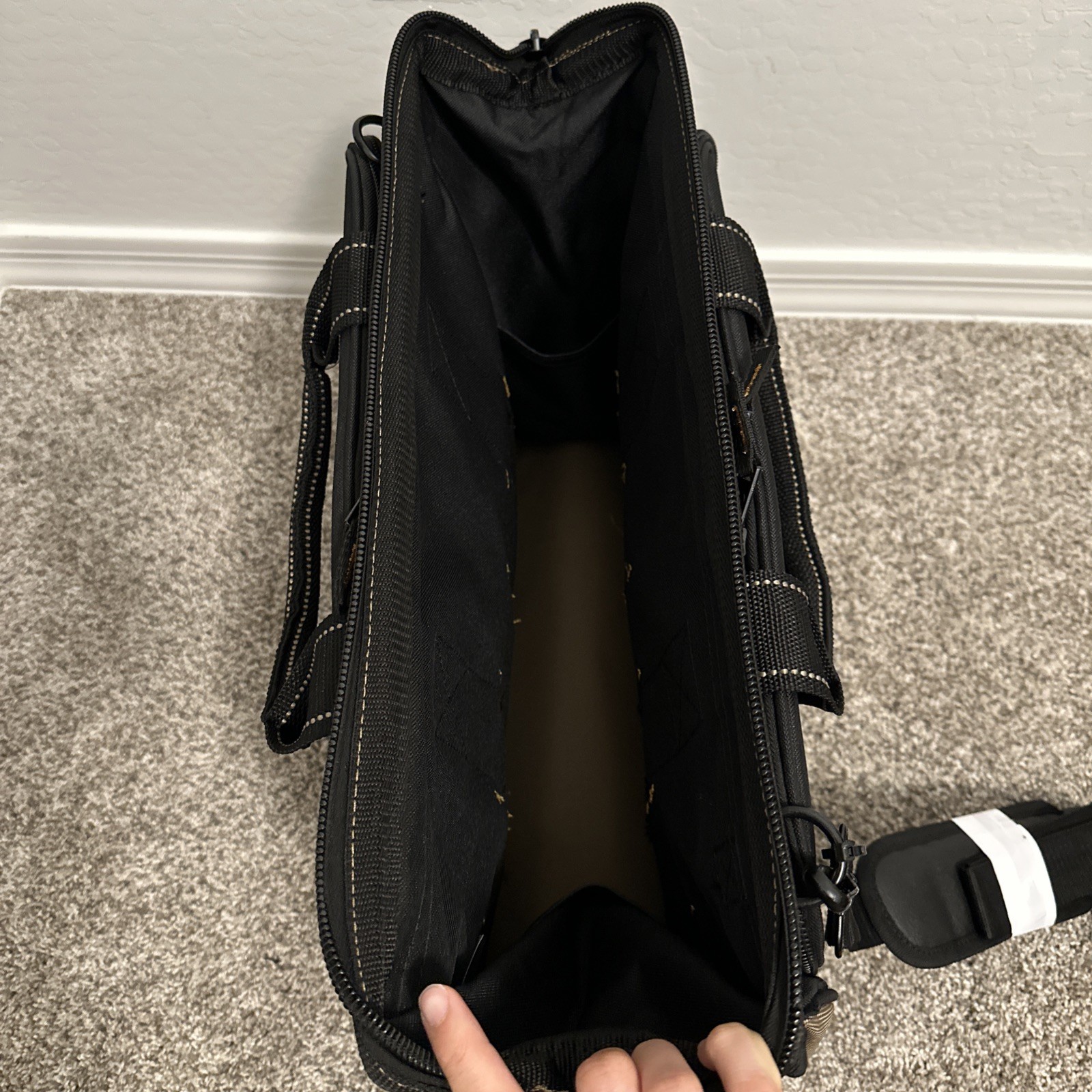 CLC 1539 50 Pocket Large 18″ Multi-Compartment Tool Bag Carrier Shoulder Strap