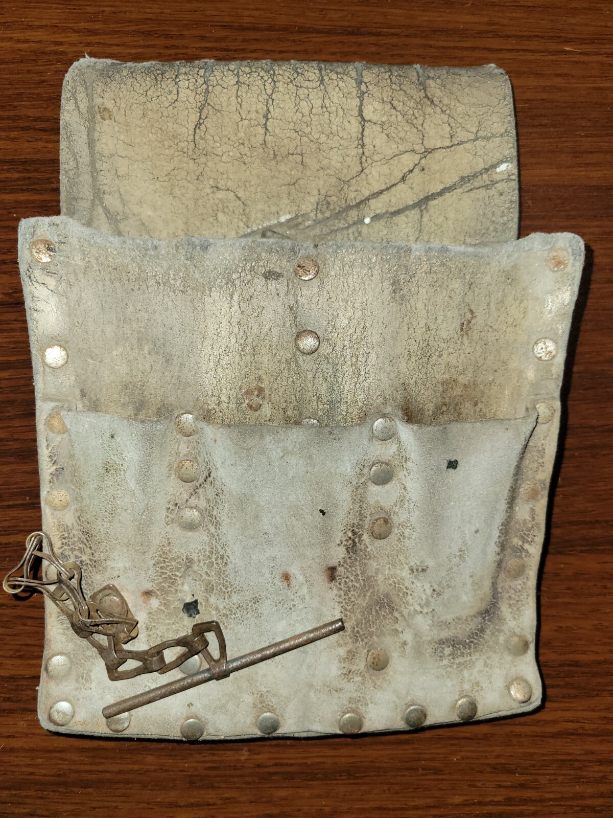Vintage Lineman’s Leather Pocket Electrician’s Tool Belt Pouch Bag Dusty Dirty