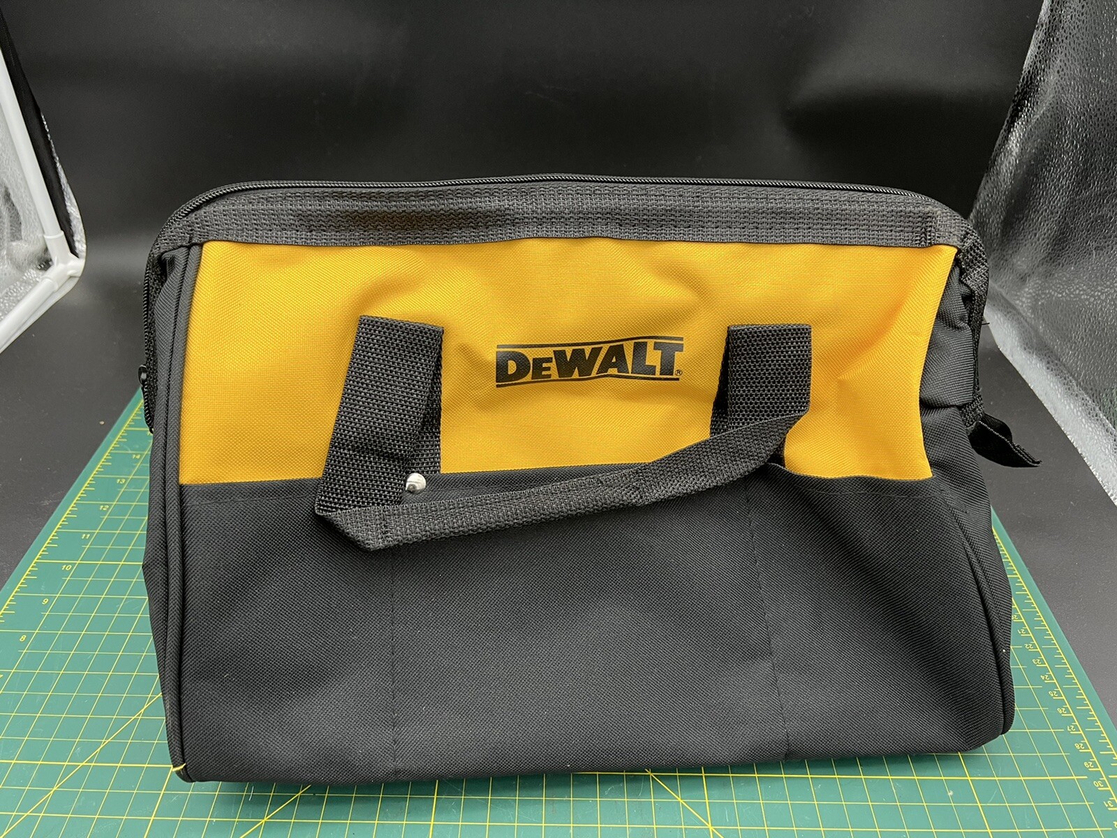 Dewalt 15″x9″x10″ Canvas Tool Tote Bag with 3 outside pockets 629053-00 – NEW!