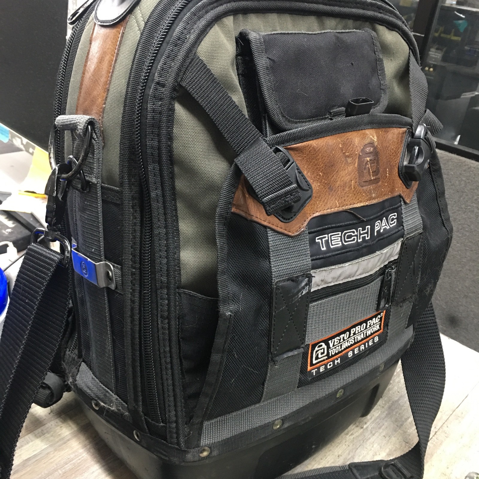 Veto Pro Pac Tech Pac BACKPACK WITH MORE THAN 40 PIECES TOOLS USED.