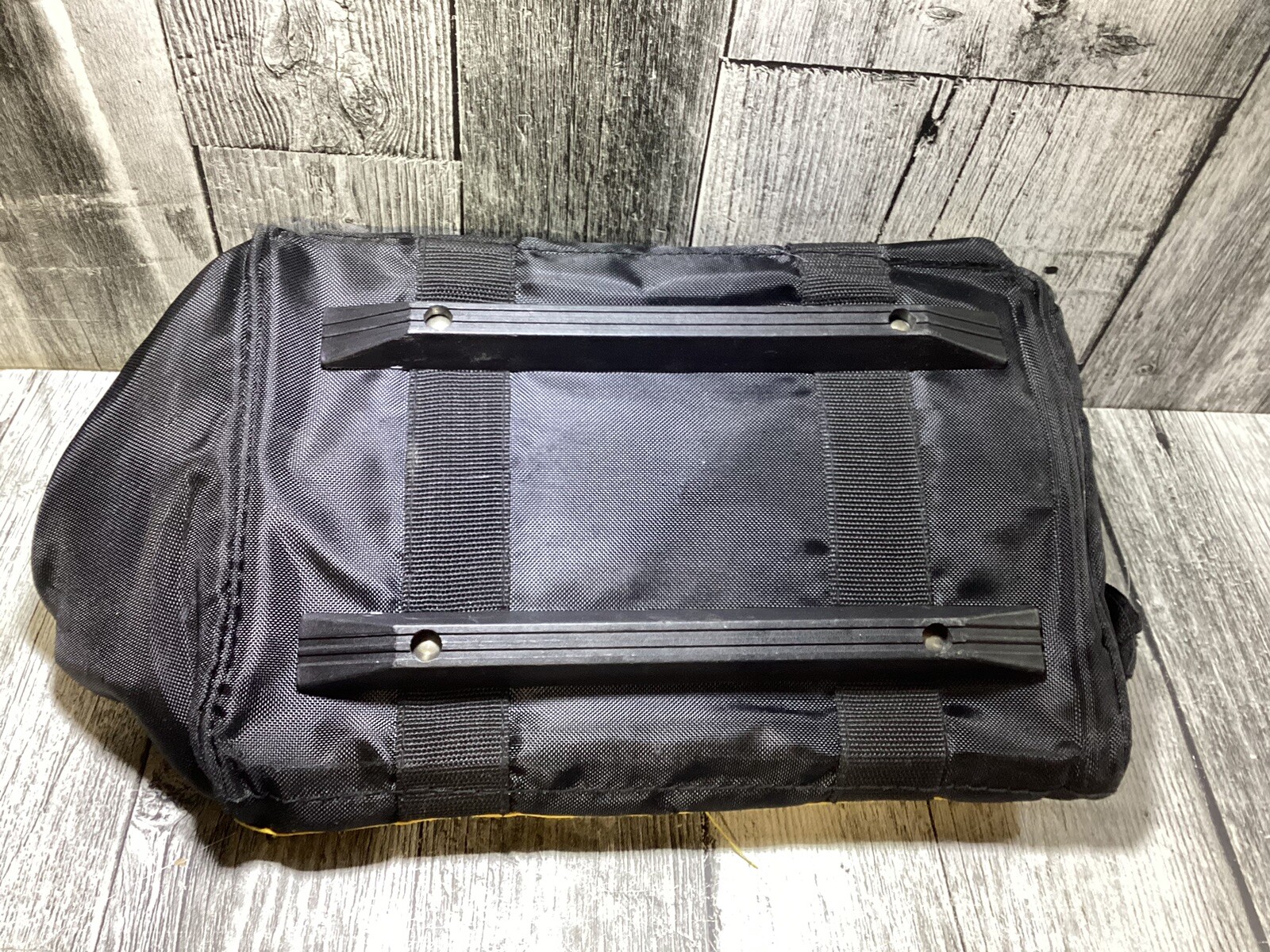 DeWalt Medium Heavy Duty Nylon Canvas Contractor Tool Bag (12x9x10)