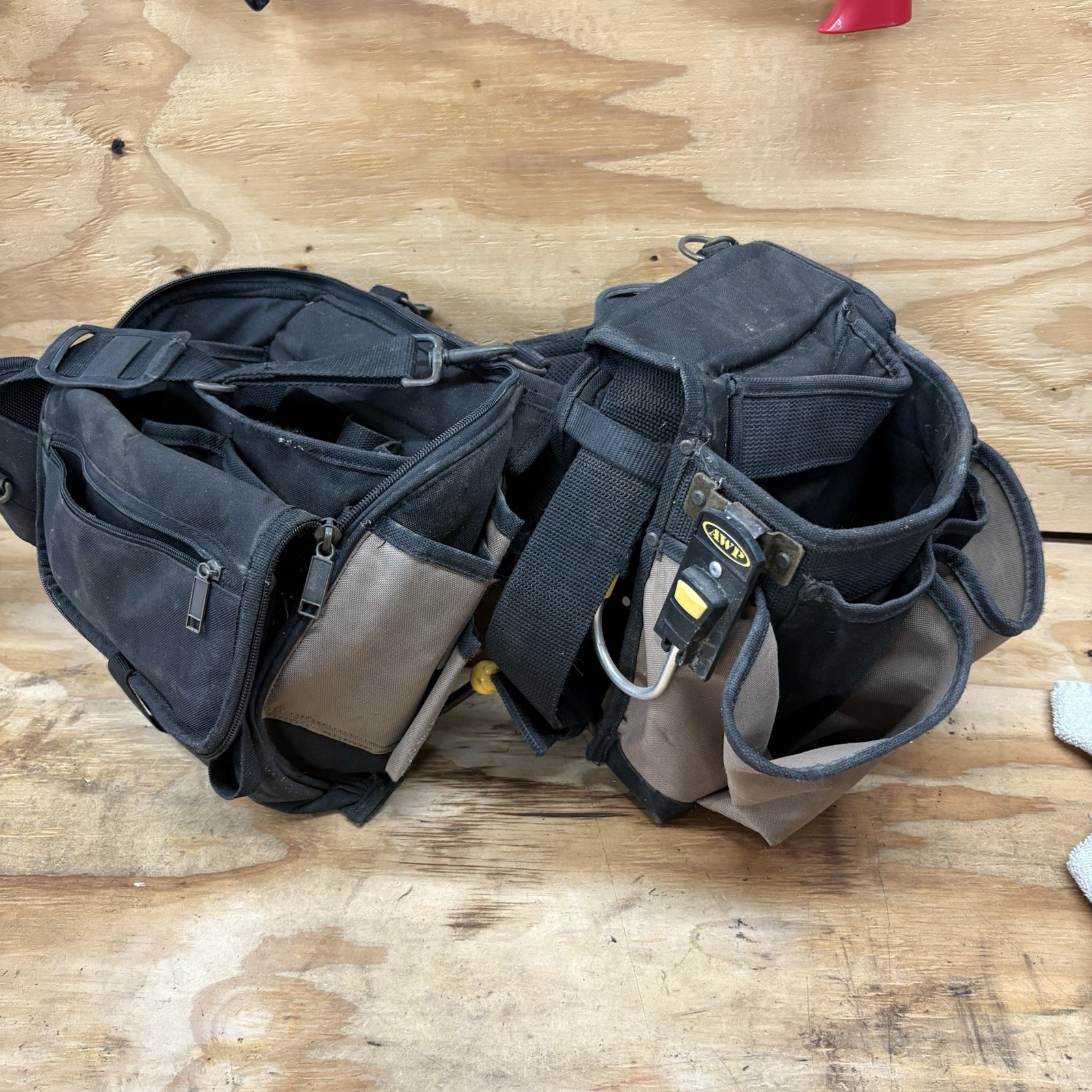 Husky Heavy Duty Work Tool Padded Belt & Suspenders