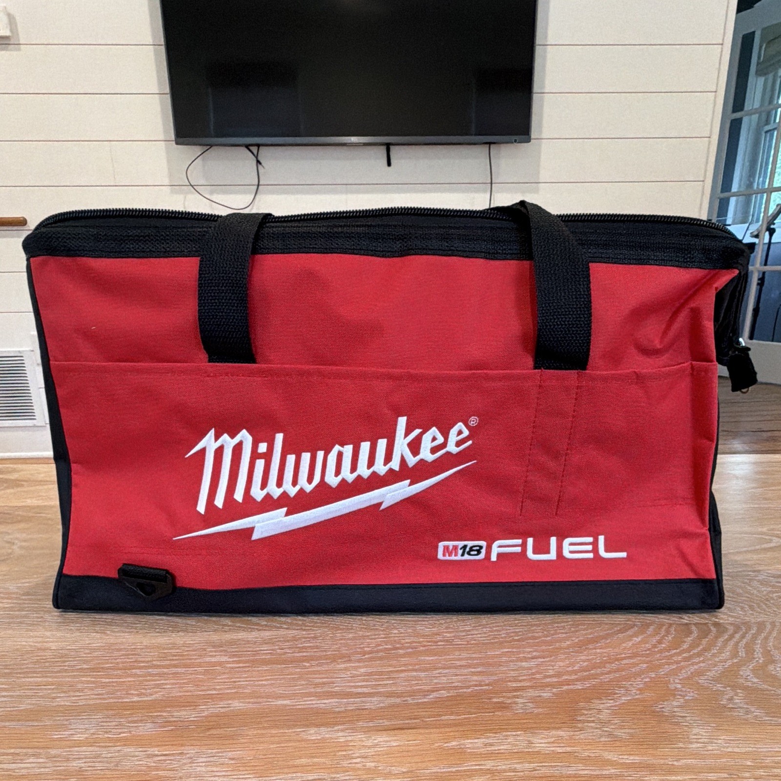 Milwaukee M18 FUEL 22” x 12” x 12” Tool Bag Zipper Closure w/ Handles Red/Black