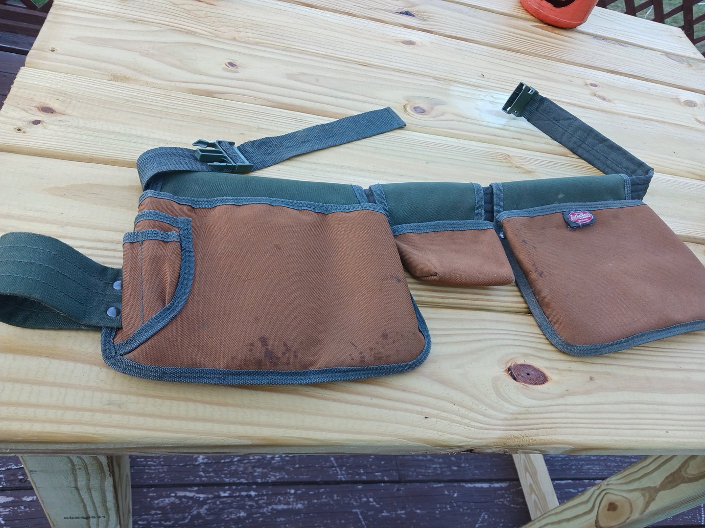Original BucketBoss Brand Carpenter Tool Belt Adjustable Size Small-XL