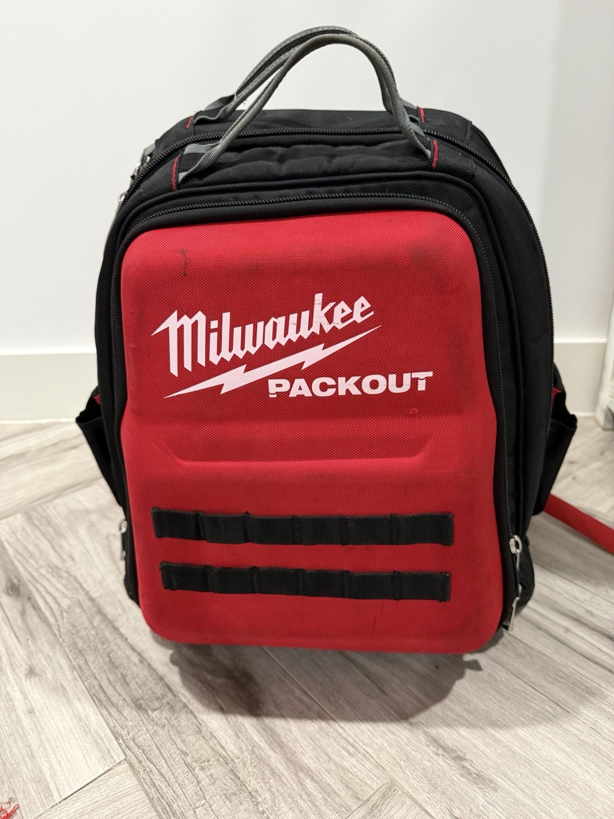 Milwaukee 48-22-8301 48-Pocket Tear-Resistant PACKOUT Backpack((SHIPS FAST)))