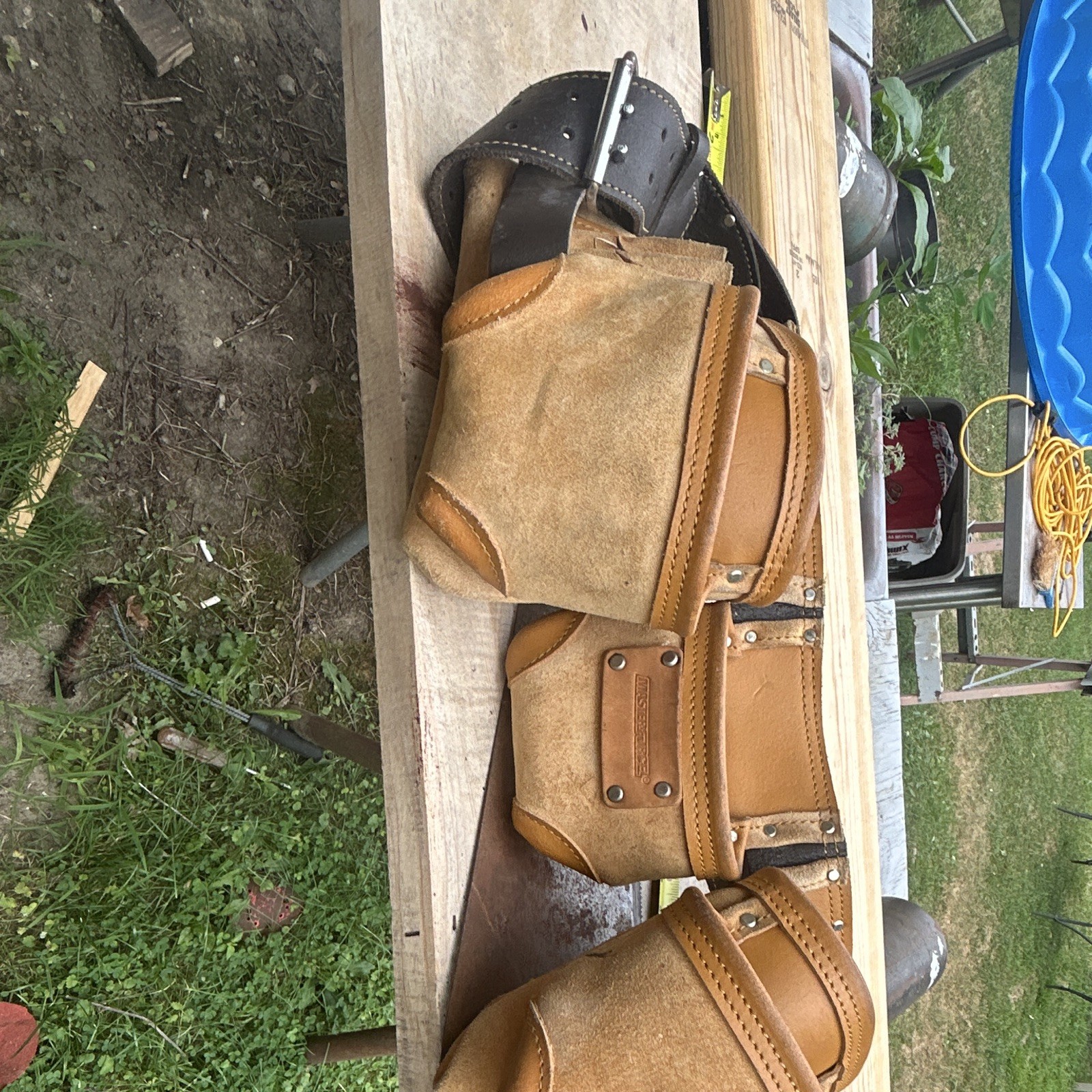 Leather/Suede Tool Belt w/ Double Nail Pouches & Buckle Strap, Tan/Brown
