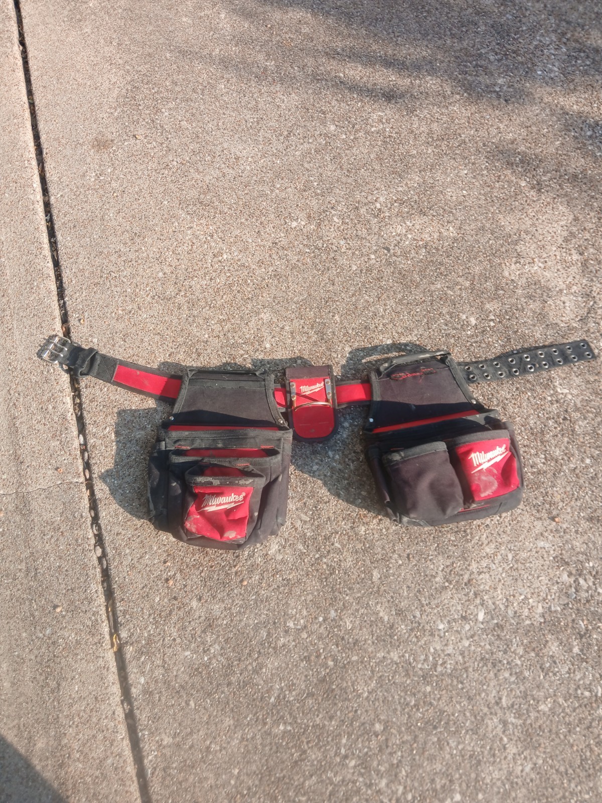 Milwaukee Electrician Work Belt Used