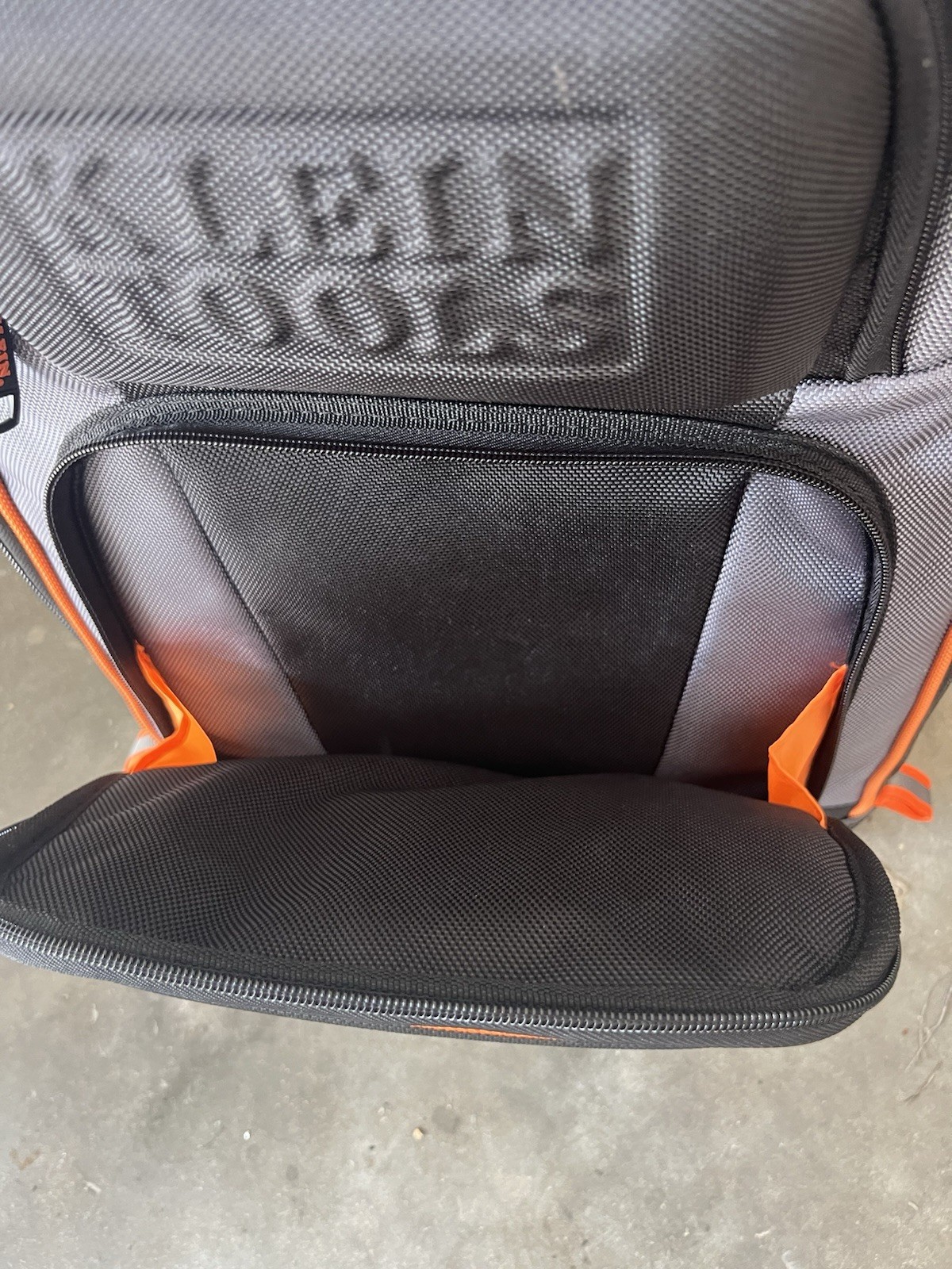 Klein Tools 55604 Rolling Tool Backpack