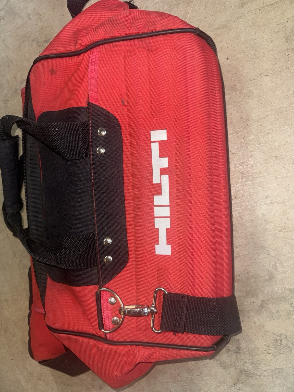 Hilti Medium Soft Tool Bag 15.7″ L x 13.4″ W x 11.8″ H