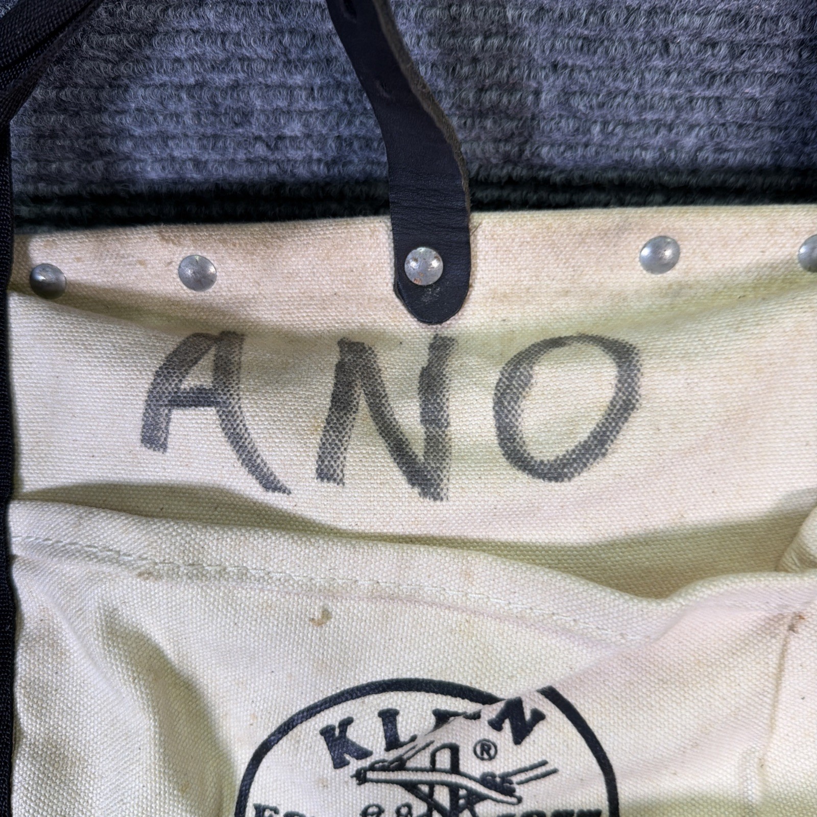 klein tools 5003-18 canvas bag Pre Owned Hard To Find