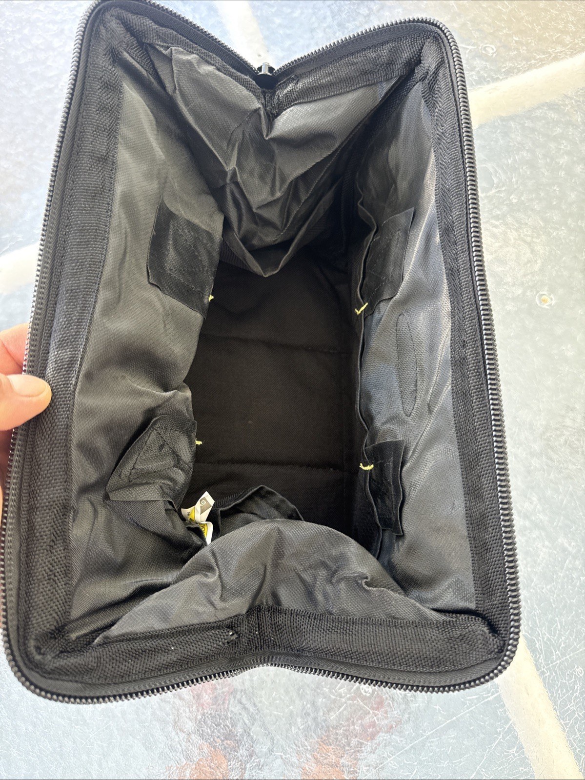 Voyager 12” Tool Bag New Unused Multi Pocket Tool Storage Bag