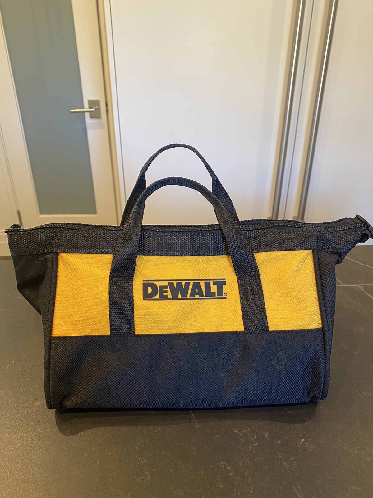 Dewalt Tool Bag Zipper Yellow Black Tote Excellent Condition Heavy Duty Canvas