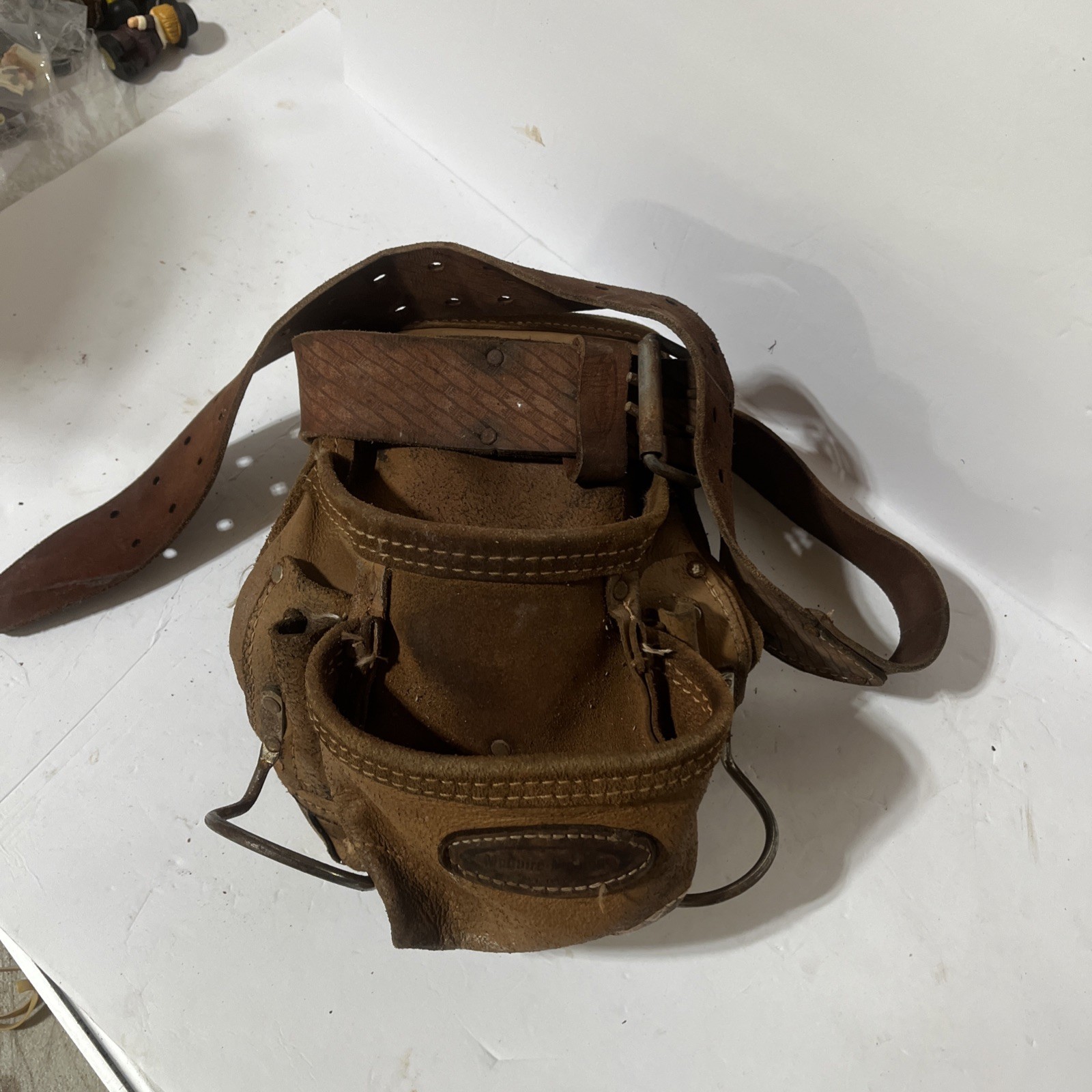 MCGUIRE NICHOLAS CARPENTERS TOOL POUCH BELT LEATHER 4 POCKET HAMMER LOOPS PENCIL