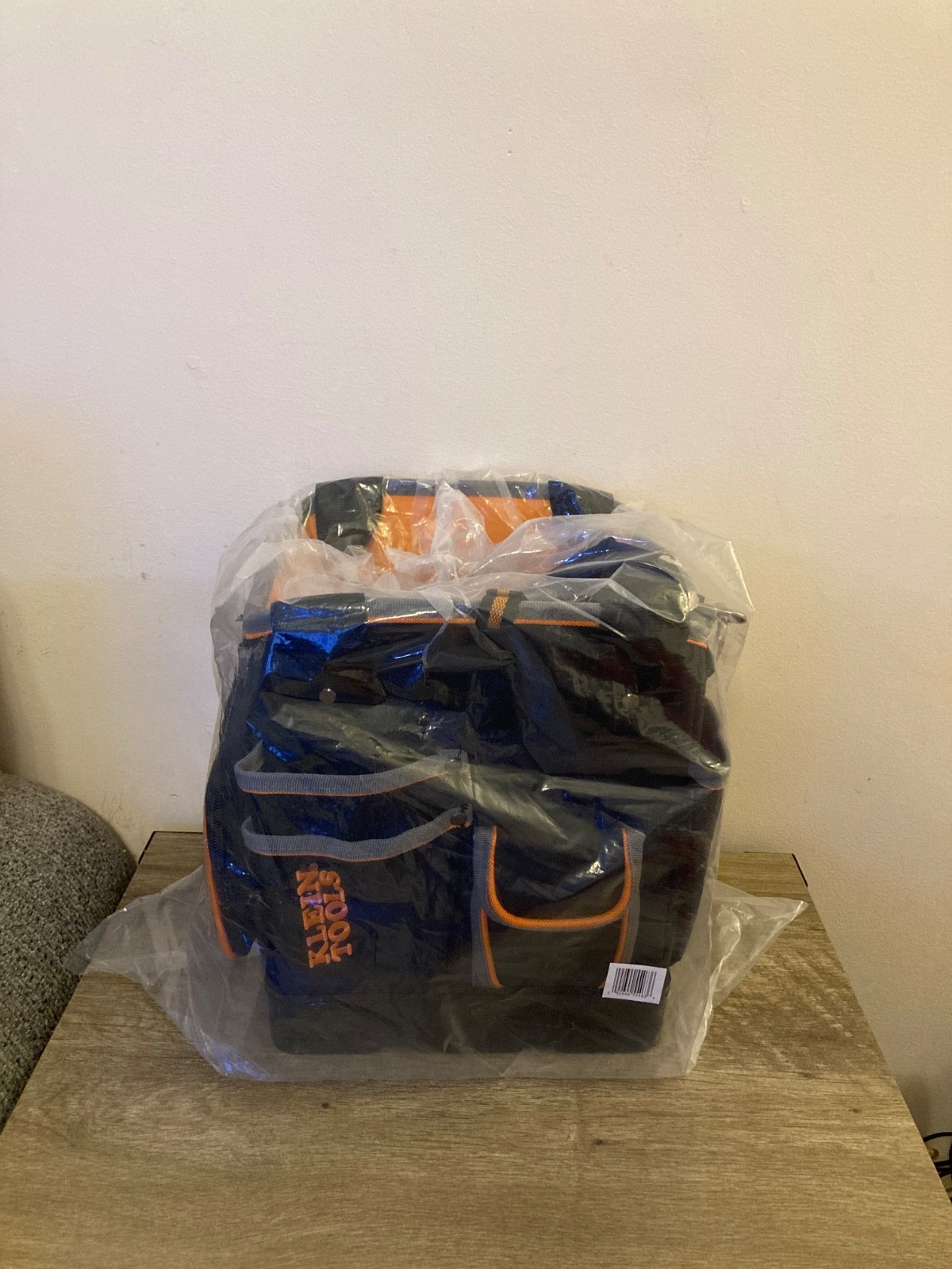 Klein Tools 5541610-14 Tool Bag with Shoulder Strap 40 Pockets for Tool Storage