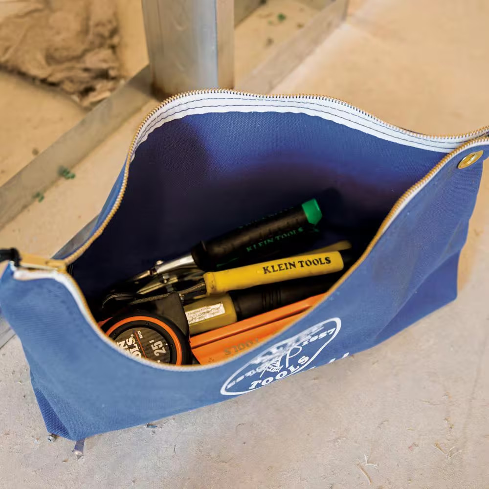 18 In. Canvas Tool Bag with Zipper in Blue