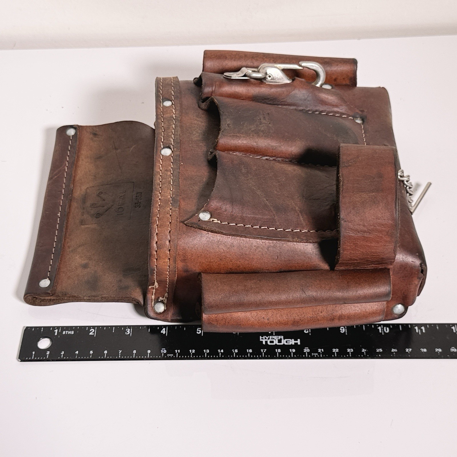 Ideal Tuff Tote 35-950 T-5 Premium Leather Electricians Tool Belt Tape Holder