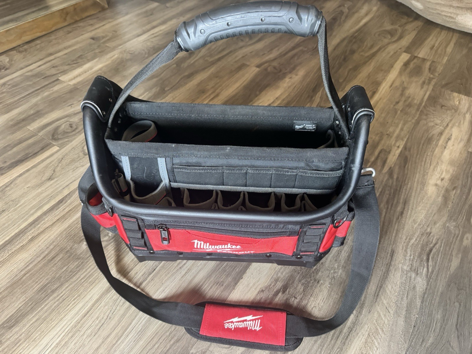 Milwaukee PACKOUT 15 in Structured Tool Tote w/ Handle Red/Black 48-22-8317