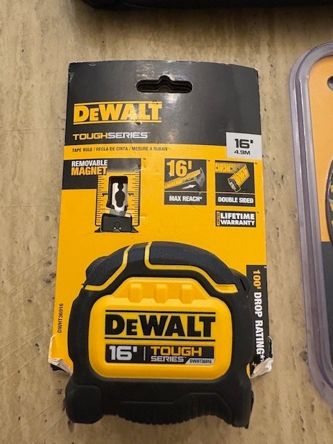 DEWALT BAG, MEASUREMENT TAPE & 6-1/2″ BLADE