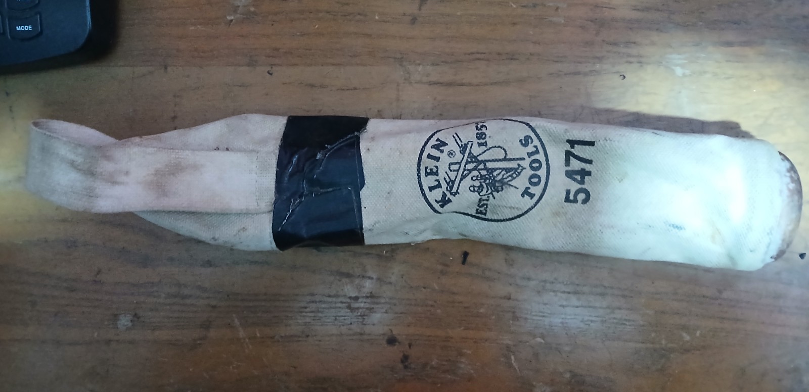Klein Tools 5471 Canvas Welding Rod Holder Pouch – Weathered Look/Used