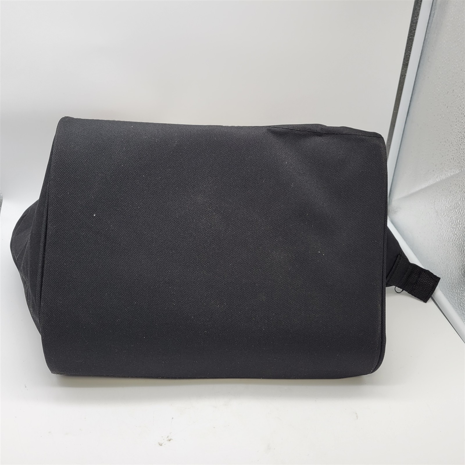 Dewalt 13″ Tool Bag Balistic Nylon With Zipper Closure 13 x 10 x 10 NA705139