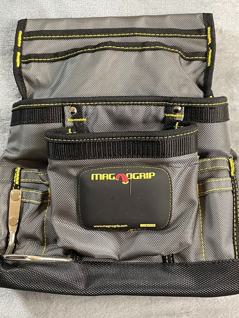 Magno Grip Tool Storage 12 in. 10-Pocket Magnetic Tool Pouch No Belt