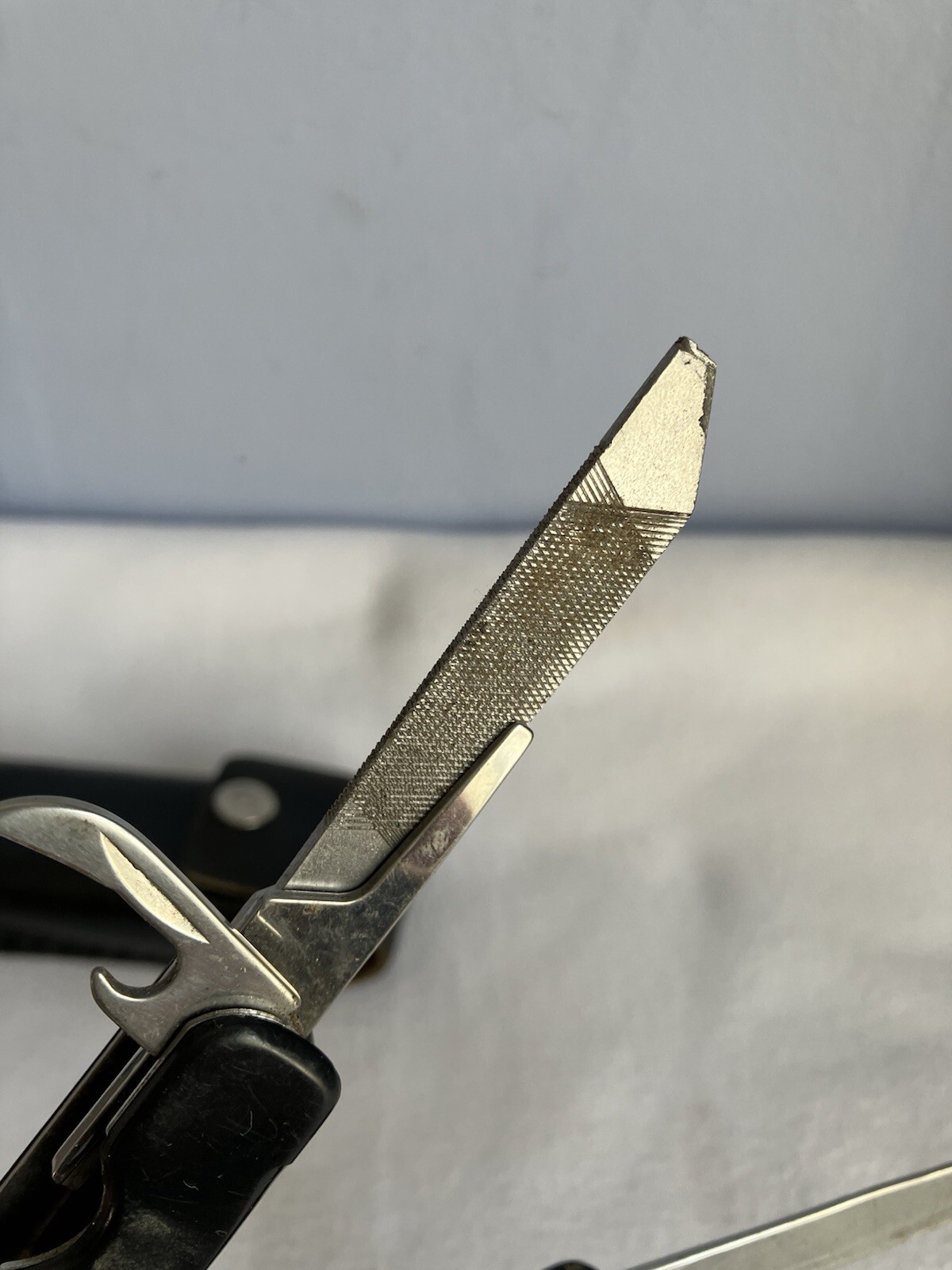 Servistar 9-in-1 Multi tool With Leather Case For Belt