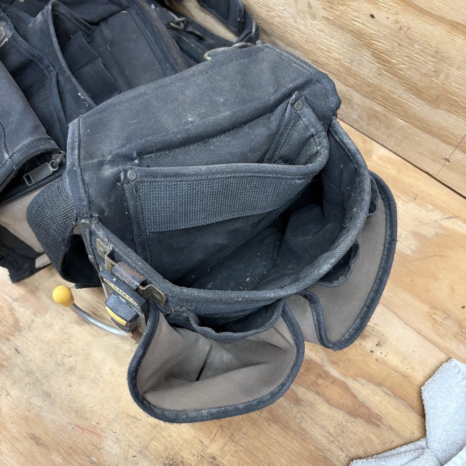 Husky Heavy Duty Work Tool Padded Belt & Suspenders
