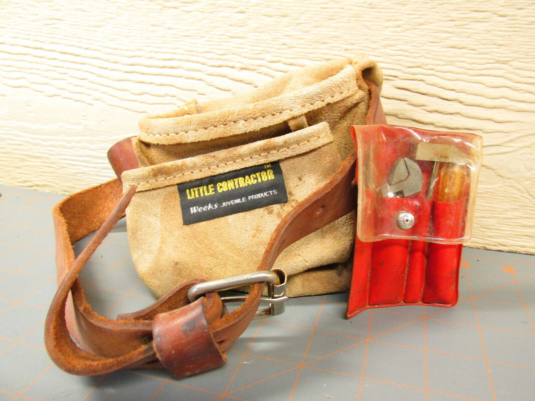 Little Contractor Leather Pouch belt toy kids tools cute estate find gift old HQ