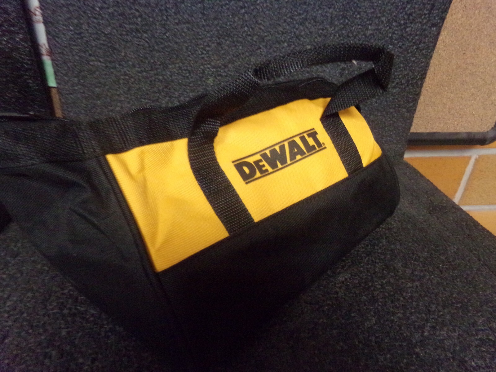 Dewalt Tool Bag 11″ X 9″ X 7″ Drill / Impact (bag only) NEW (C)