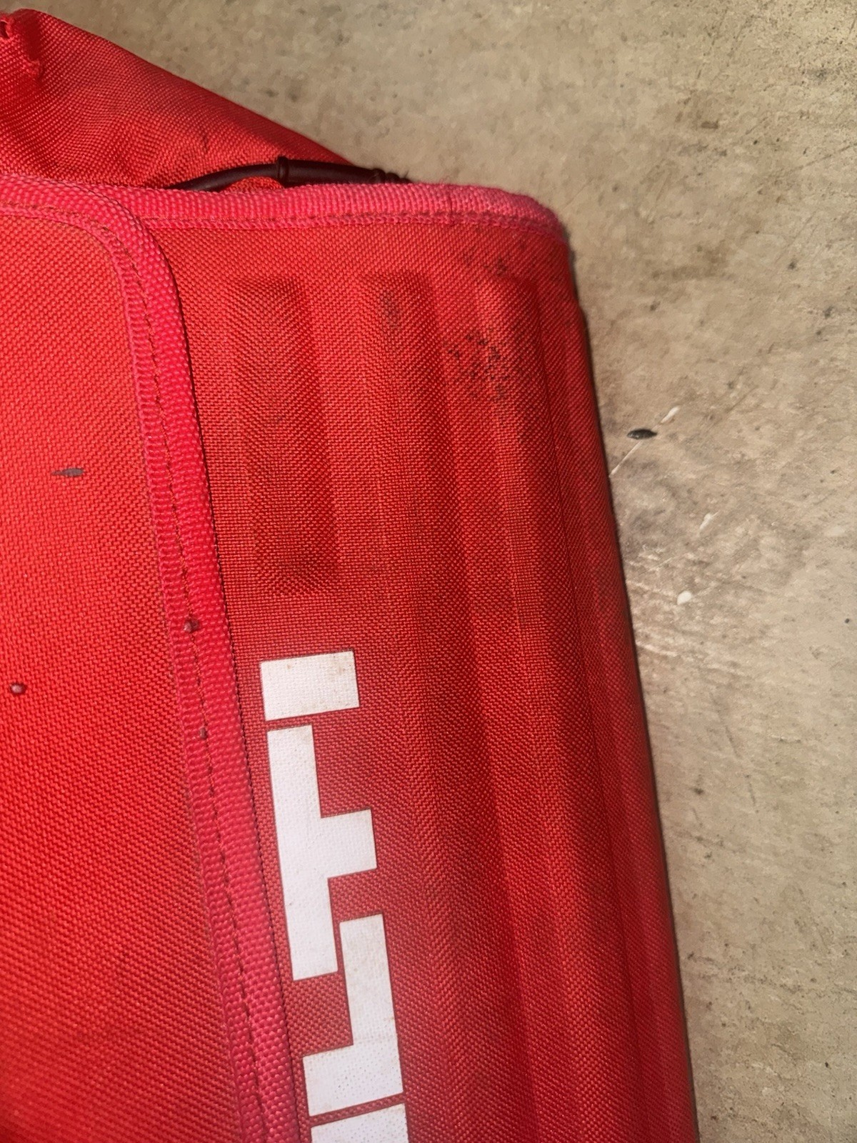 Hilti Medium Soft Tool Bag 15.7″ L x 13.4″ W x 11.8″ H