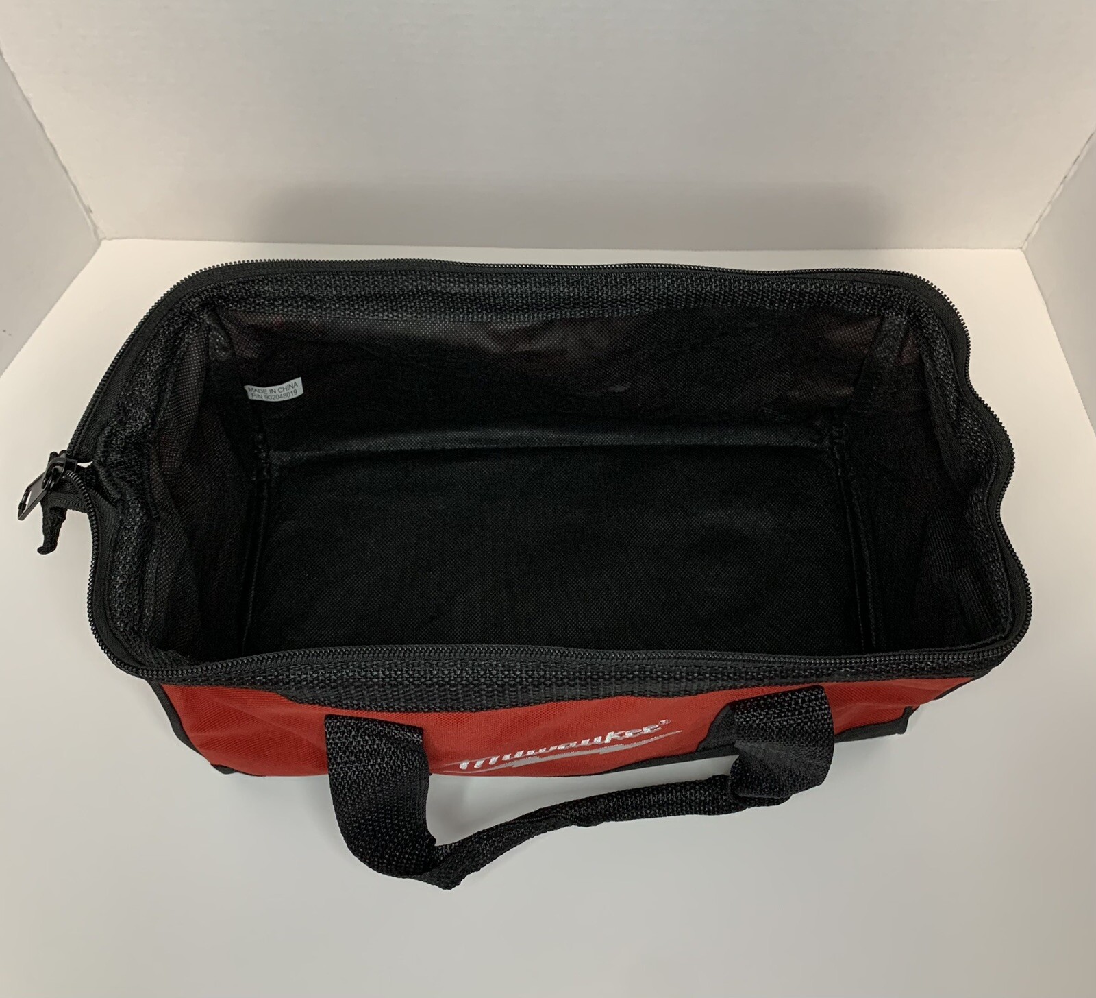 Milwaukee Nylon Heavy Duty Tool Bag 13 in x 7 in x 7 in. N902048019