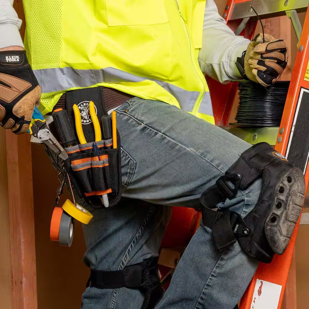 Tradesman Pro 5-1/2 In. 9-Pocket Small Tool Holster in Black