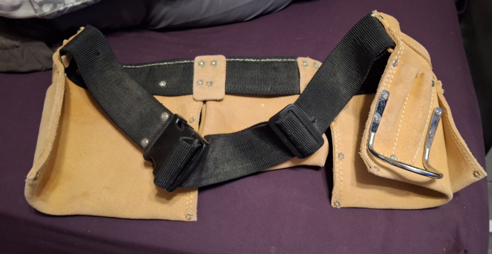 Husky 332-720 Suede Leather Tool Belt Carpenter 52in Heavy Duty Lightly Used