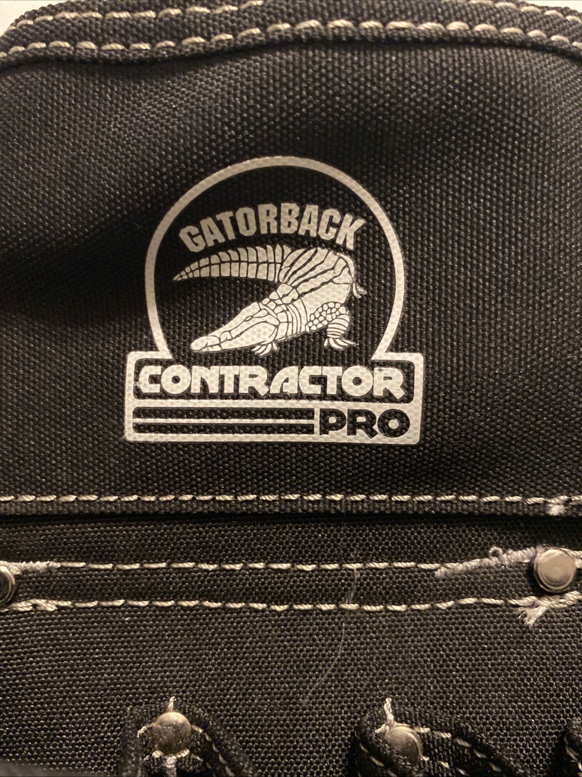 New Contractor Pro Gatorback Electrician’s 18-Pocket Tool Pouch – P/N B201
