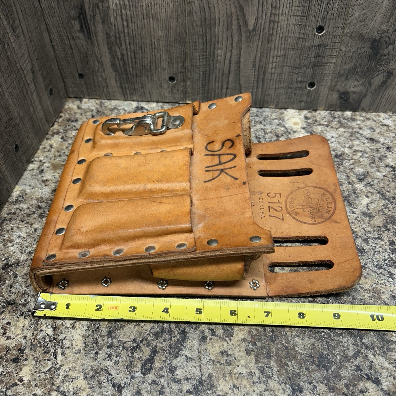 Klein Tools 5127 Brown Leather Electrician Lineman Tool Pouch Hook Two Pockets