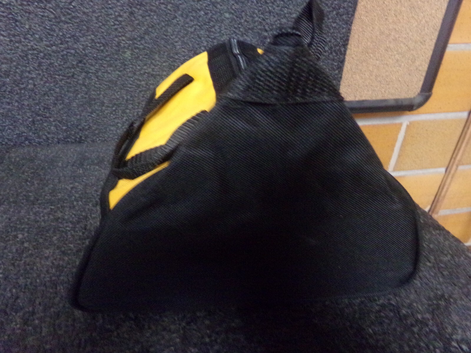 Dewalt Tool Bag 11″ X 9″ X 7″ Drill / Impact (bag only) NEW (C)