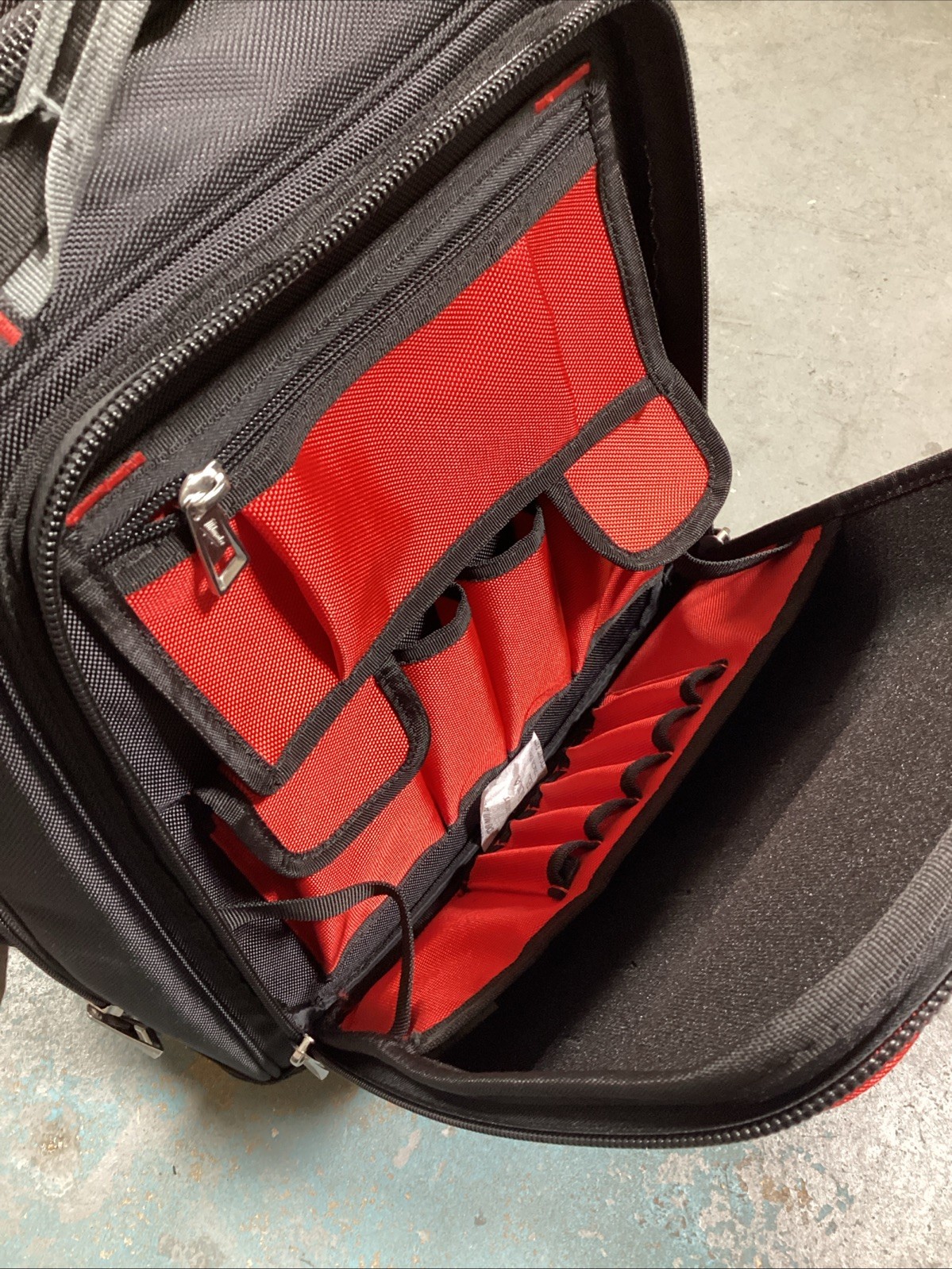 Milwaukee 48-22-8301 PACKOUT 15″W x 19.”H Impact-Resistant Backpack…NEW