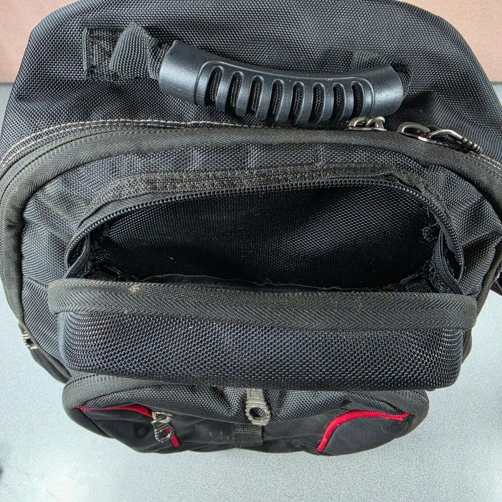 Husky Tool Backpack Black Good 1680D Polyester Molded Base Organizer