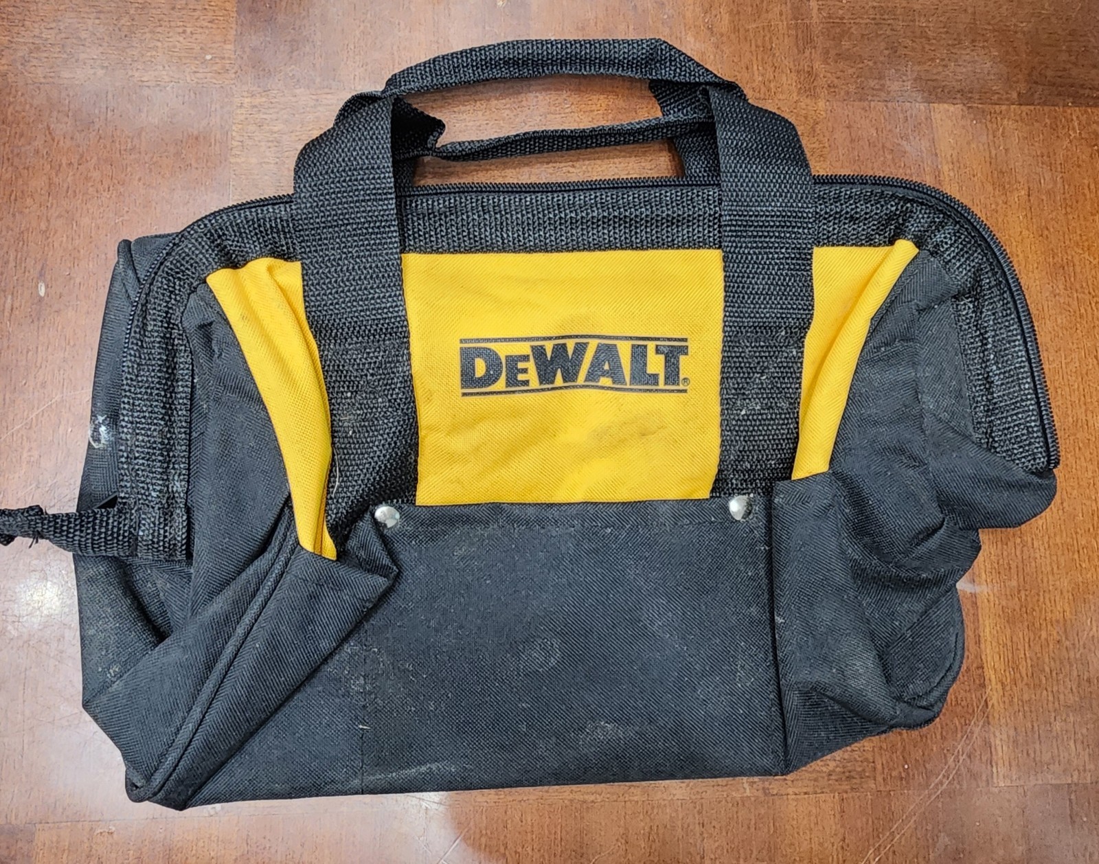 DEWALT N037466 13 inch Ballistic Contractor Tool Bag with Runners