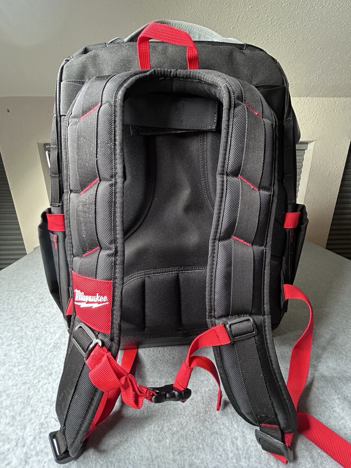Milwaukee Packout Jobsite Backpack Tool Bag Organizer Storage-Tear Resistant