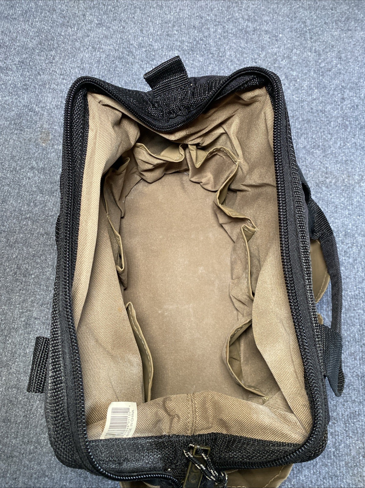 CLC Custom LeatherCraft Tool Bag Tote Black Tan Zippered Multi Pocket Work Gear