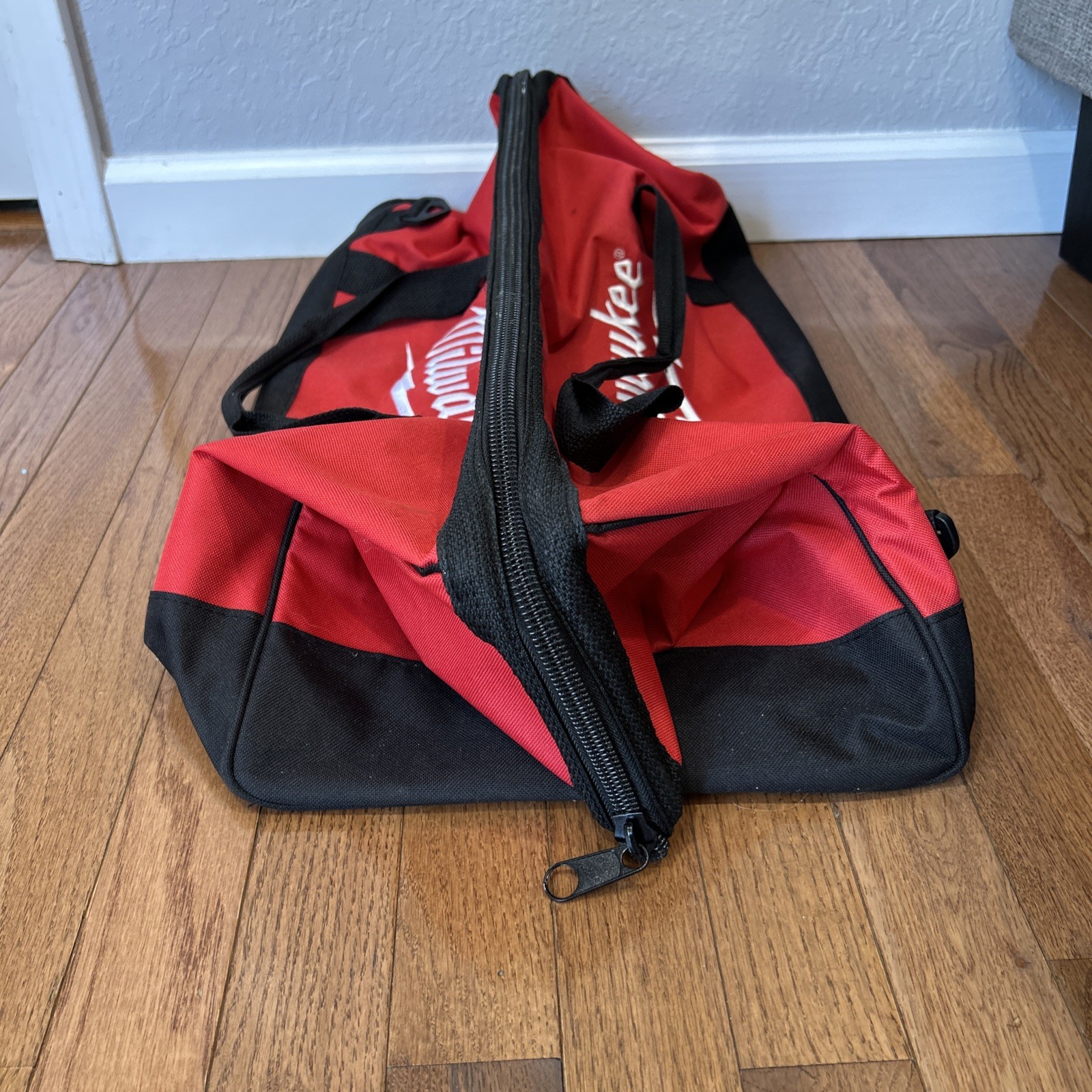 Milwaukee Red/Black 22in Canvas Contractor Tool Bag With Strap