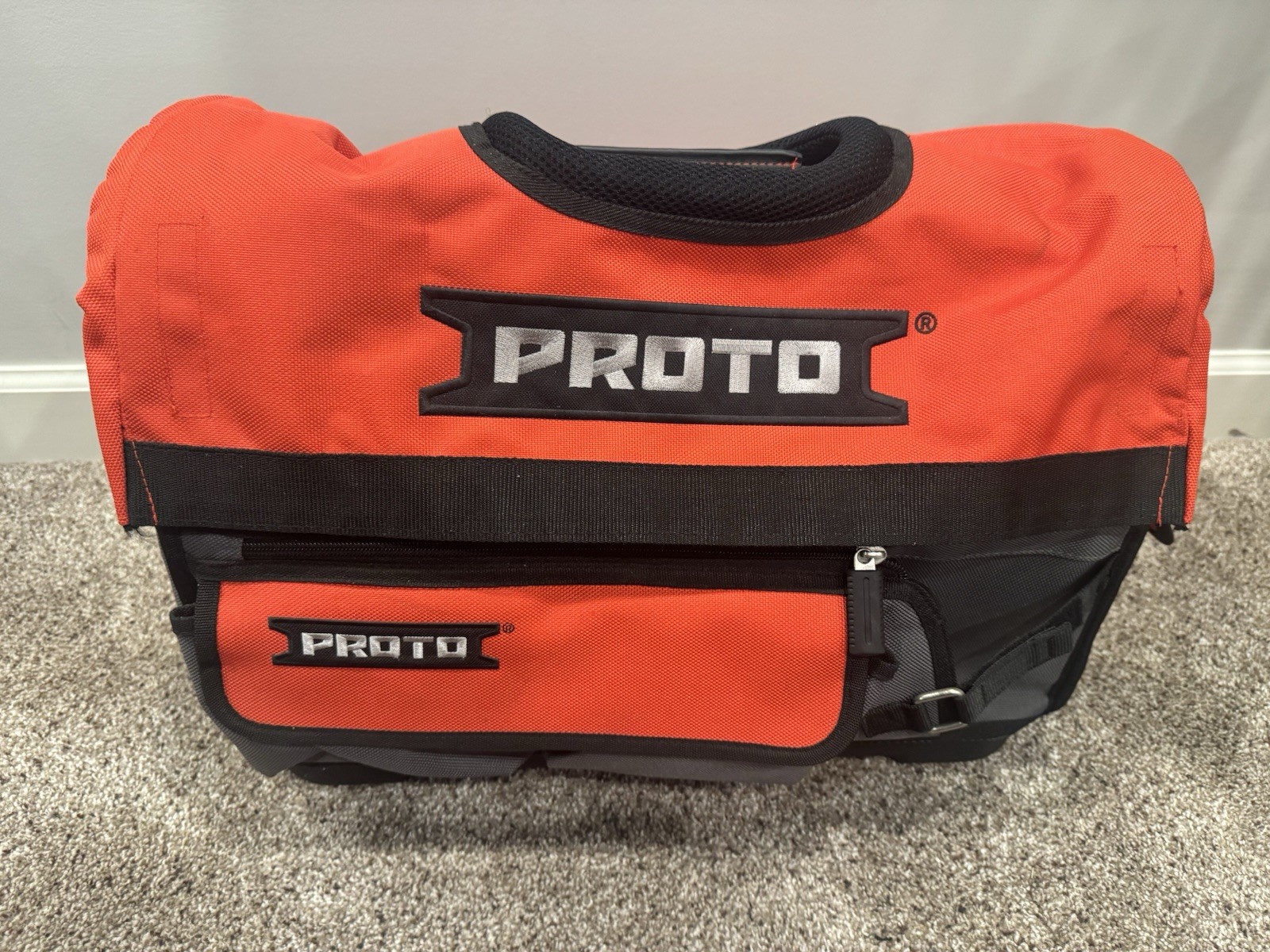 PROTO J120TB 10 Pocket Industrial Open Tote Tool Bag Grey/ Red – Brand New