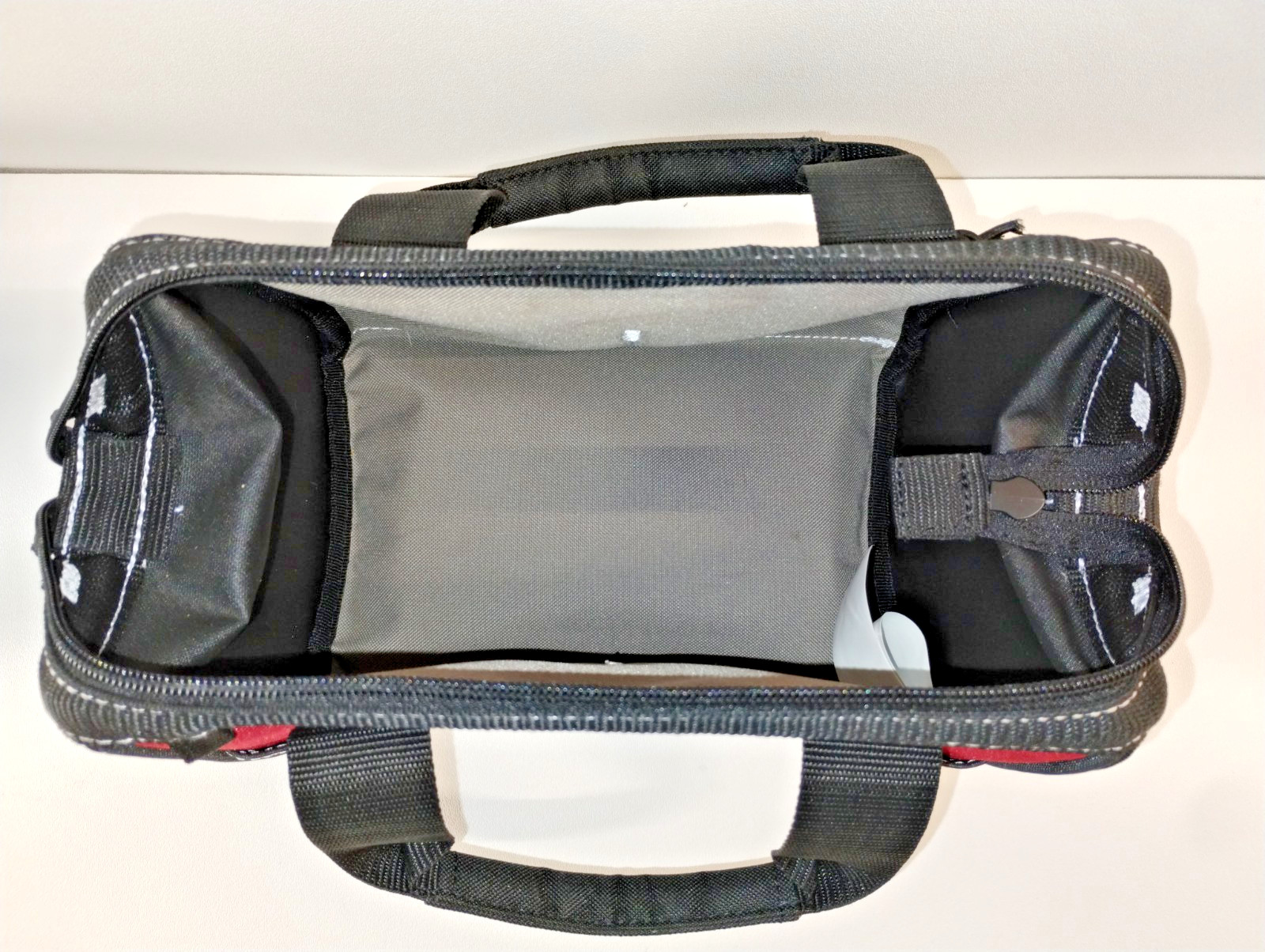Husky 10″ Zippered Tool Bag, Pre-Owned, Not Used, VGC! Red & Black.