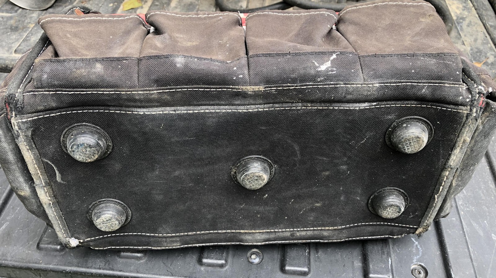 Husky Heavy Duty Red Black Contractor 14x8x10 Jobsite Tool Bag tote caddy 398821