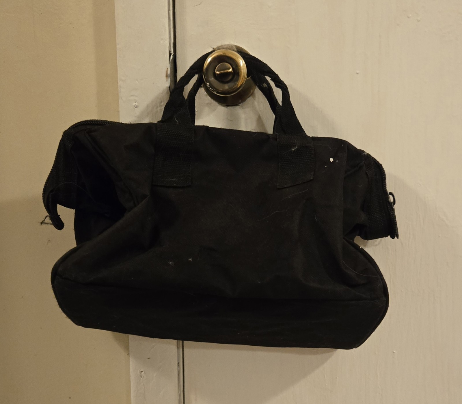Craftsman 13″ Large Mouth Tool Bag – Black/Red